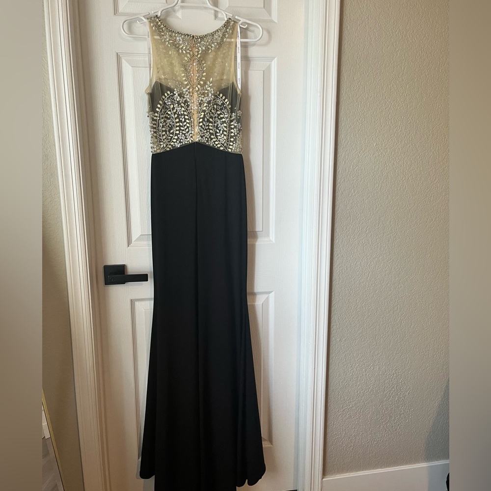 JVN by Jovani Black Prom Dress Size 4 - Picture 4 of 10
